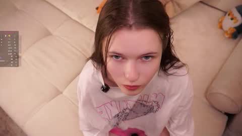 Snapshot of angelabalay chatting on 10.02.25 Mary online show from 10.02.25