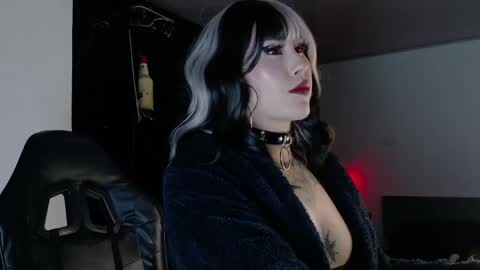 Angela help me reach 100 thumbs up online show from 04.21.26