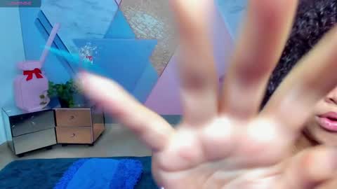 Angela online show from 03.08.25