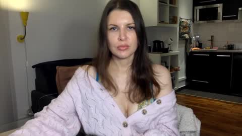 Angela online show from 11.09.25