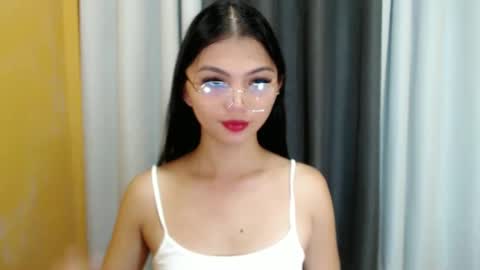 Snapshot of angelari_slut chatting on 01.06.25 angelari_slut online show from 01.06.25