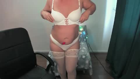 glow online show from 01.17.26