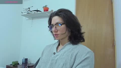 Angel Bennet online show from 02.03.25