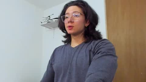 Angel Bennet online show from 02.19.25