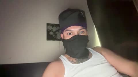 Snapshot of angelblancooo chatting on 12.15.25 angelblancooo online show from 12.15.25