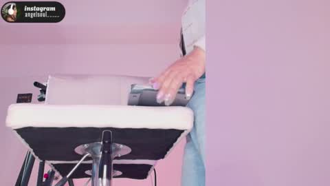 angel online show from 11.17.25