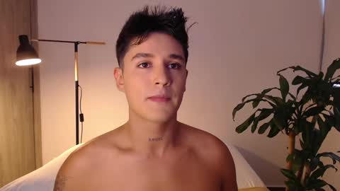 Snapshot of angelcossio chatting on 12.03.24 Angel online show from 12.03.24