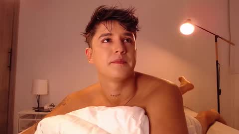 Angel online show from 11.22.25