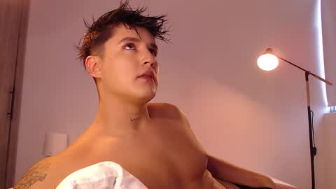 Angel online show from 11.22.25