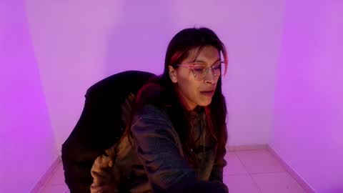 angele online show from 03.25.26