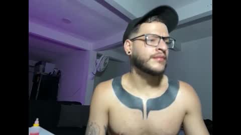 Snapshot of angelfrancooo chatting on 10.20.25 angelfrancooo online show from 10.20.25