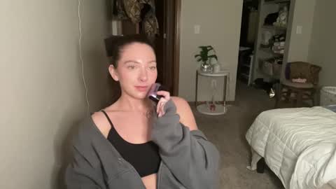 Snapshot of angelgrl444 chatting on 02.19.25 Princess Peach online show from 02.19.25