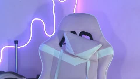 Carolina online show from 02.06.25