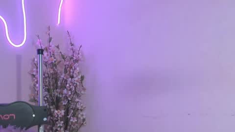 Carolina online show from 02.09.25