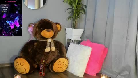 Carolina online show from 09.25.25