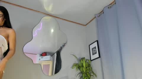 Carolina online show from 10.03.25