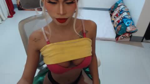 DIVINE ANGEL online show from 01.14.26