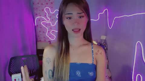 Snapshot of angelic_sex chatting on 05.24.26 Angelica online show from 05.24.26