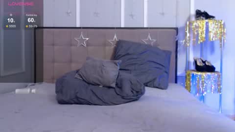 Snapshot of angelica_mrrr chatting on 02.22.25 Angelica online show from 02.22.25