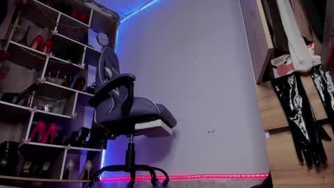 Angelica Sparks online show from 03.09.25