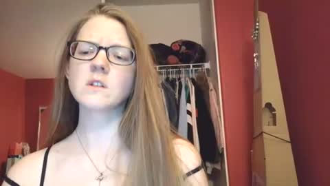 Snapshot of angelicangel3 chatting on 07.18.26 AngelicAngel online show from 07.18.26