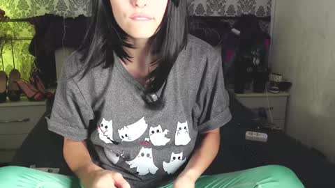 Snapshot of angelika_rouge chatting on 10.26.25 Angelika Rouge online show from 10.26.25