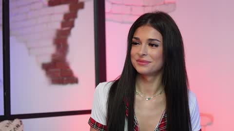 Snapshot of angelinagia chatting on 12.11.24  Angelina  online show from 12.11.24