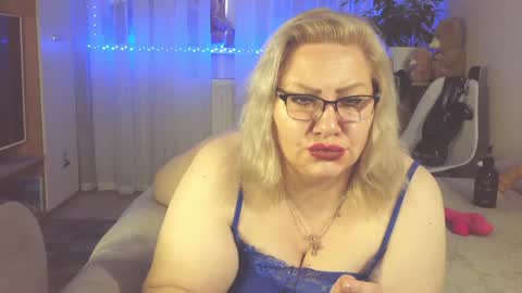 AngelinaGlam online show from 12.14.24