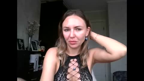 angelinalove28 online show from 10.13.25