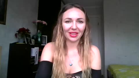 angelinalove28 online show from 12.19.25