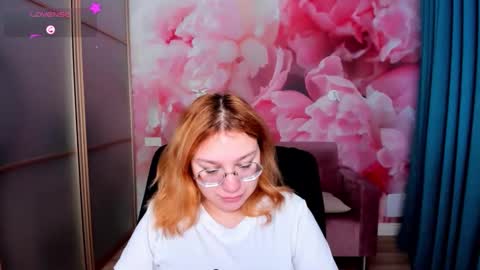 AngelinaLow online show from 01.11.26