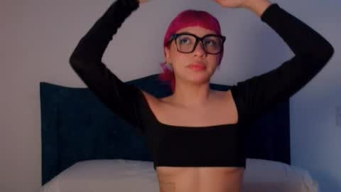 Angelinhaa  online show from 12.02.25