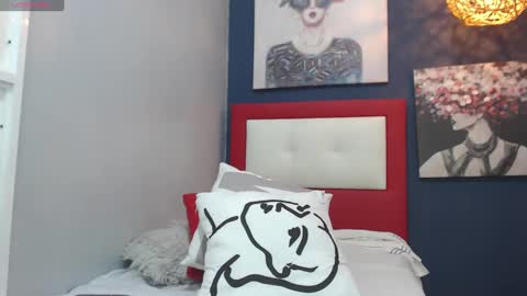 Snapshot of angelitawild_ chatting on 01.30.25 angel online show from 01.30.25