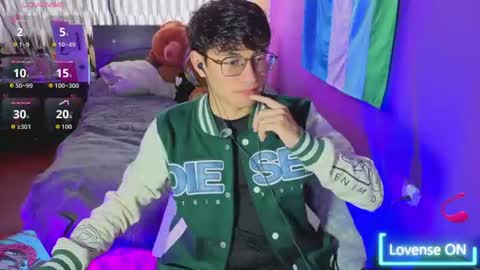 Snapshot of angelito18_twink chatting on 07.20.26 Angel online show from 07.20.26