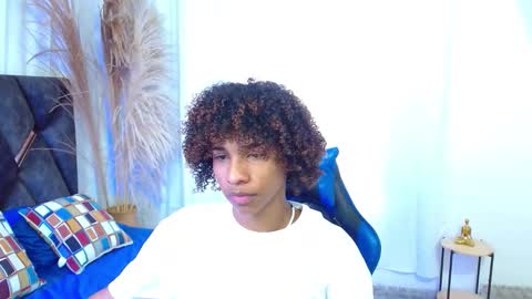 Angel online show from 11.21.25