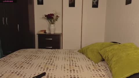  ANGELA ISABELLA  online show from 04.08.26