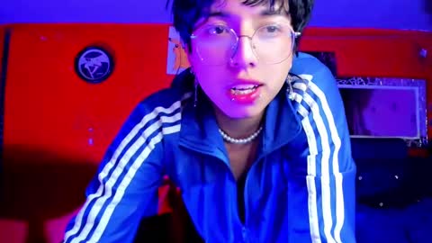 Snapshot of angellonfire chatting on 02.12.25 Angel  online show from 02.12.25