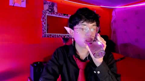 Snapshot of angellonfire chatting on 10.05.25 Angel  online show from 10.05.25