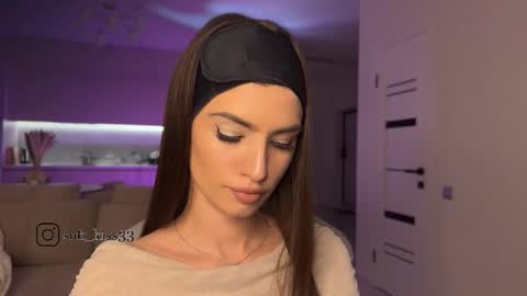 angelmi171 online show from 10.27.25