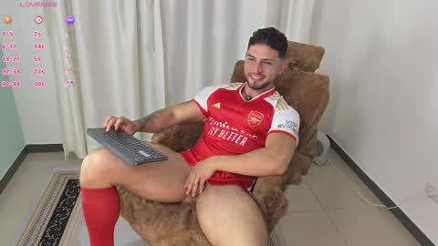 Snapshot of angeloferro1 chatting on 09.16.25 Angelo Ferro online show from 09.16.25