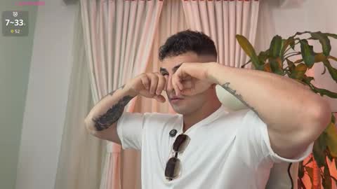 Angelo Ferro online show from 12.15.25