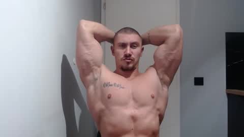  ------- SEX SHOW WITH GUYS AND GIRLS  MUSCLE SHOW online show from 12.01.24