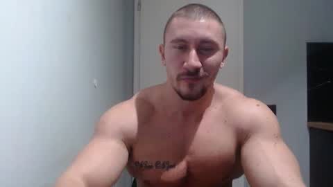  ------- SEX SHOW WITH GUYS AND GIRLS  MUSCLE SHOW online show from 12.05.24