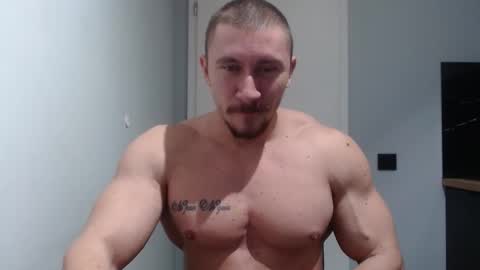  ------- SEX SHOW WITH GUYS AND GIRLS  MUSCLE SHOW online show from 12.10.24