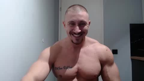  ------- SEX SHOW WITH GUYS AND GIRLS  MUSCLE SHOW online show from 12.21.24