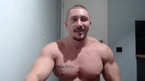  ------- SEX SHOW WITH GUYS AND GIRLS  MUSCLE SHOW online show from 01.06.25