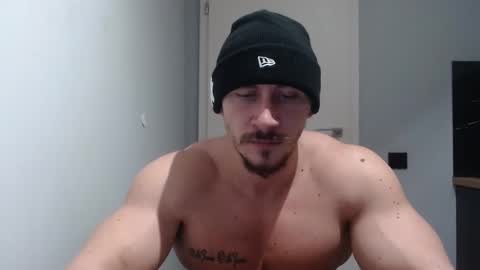  ------- SEX SHOW WITH GUYS AND GIRLS  MUSCLE SHOW online show from 01.16.25