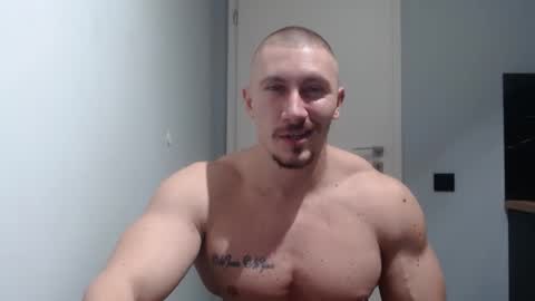  ------- SEX SHOW WITH GUYS AND GIRLS  MUSCLE SHOW online show from 01.28.25