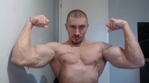  ------- SEX SHOW WITH GUYS AND GIRLS  MUSCLE SHOW online show from 02.06.25
