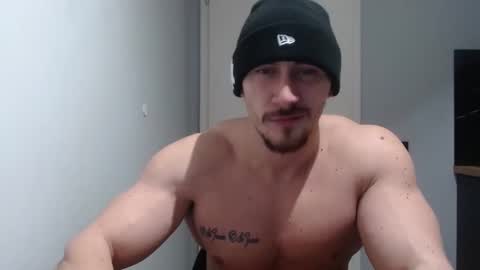  ------- SEX SHOW WITH GUYS AND GIRLS  MUSCLE SHOW online show from 02.12.25
